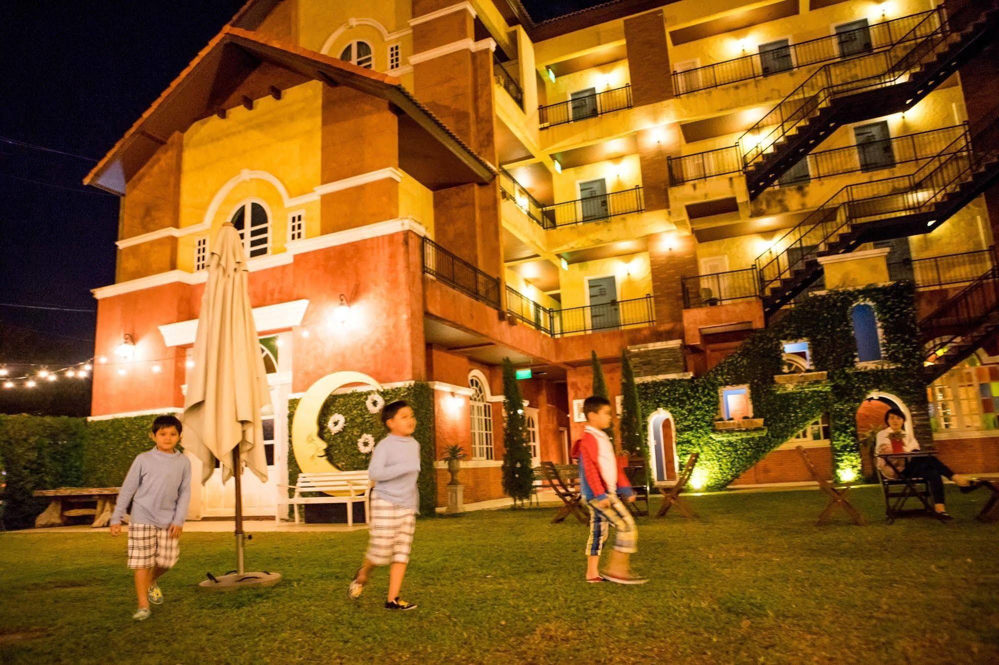 San Pareni Hotel Chiang Mai Zewnętrze zdjęcie